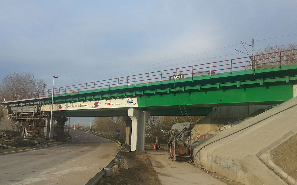 Пре рока завршени надвожњаци код Панчевачког моста - од вечерас нормализација друмског саобраћаја Пре рока завршени надвожњаци код Панчевачког моста - од вечерас нормализација друмског саобраћаја